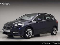 Blauw, metallic lak Gebruikt 2019 BMW 225 Active Tourer Luxury Line MPV | € 22.895 (Eerlijke prijs)