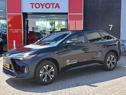 Zwart Nieuw 2025 Toyota bZ4X SUV | € 39.800