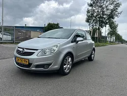 Grijs Gebruikt 2006 Opel Corsa Enjoy Hatchback | € 650 (Super prijs)