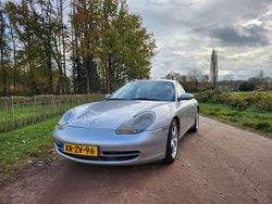 Zilver Gebruikt 1999 Porsche 911 Carrera 4 Coupé | € 23.996 (Eerlijke prijs)