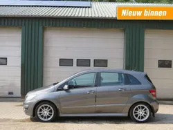 Grijs, metallic lak Gebruikt 2009 Mercedes B150 MPV | € 3.950 (Eerlijke prijs)