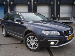 Blauw Gebruikt 2015 Volvo XC70 Summum Stationwagen | € 12.495 (Eerlijke prijs)