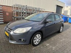 Blauw Gebruikt 2011 Ford Focus Trend Hatchback | € 4.940 (Eerlijke prijs)