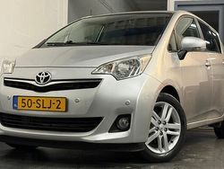 Grijs Gebruikt 2011 Toyota Verso-S MPV | € 9.995 (Super prijs)