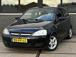 Zwart Gebruikt 2005 Opel Corsa Hatchback | € 1.250 (Eerlijke prijs)