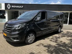 Zwart metallic Gebruikt 2024 Renault Trafic Luxe Van | € 25.950 (Iets duurder)