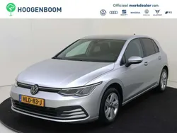 Zilver Gebruikt 2023 VW Golf VIII Life Hatchback | € 28.950 (Eerlijke prijs)