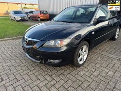 Zwart Gebruikt 2004 Mazda 3 Sedan | € 950 (Super prijs)