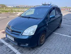 Grijs Gebruikt 2004 Toyota Corolla Verso Executive MPV | € 2.450
