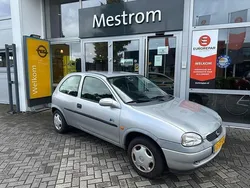 Grijs Gebruikt 2000 Opel Corsa Hatchback | € 945 (Eerlijke prijs)