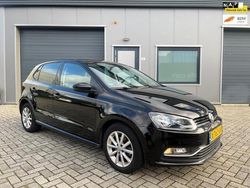 Zwart Gebruikt 2015 VW Polo LOUNGE Hatchback | € 11.999 (Iets duurder)