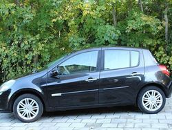 Zwart Gebruikt 2006 Renault Clio II Initiale Hatchback | € 2.449 (Eerlijke prijs)