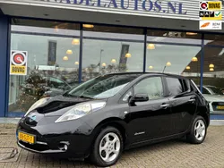 Zwart, metallic lak Gebruikt 2012 Nissan Leaf Base Hatchback | € 4.499 (Eerlijke prijs)
