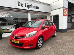 Rood Gebruikt 2012 Toyota Yaris Hatchback | € 8.250 (Eerlijke prijs)