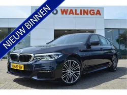 Zwart, metallic lak Gebruikt 2020 BMW 520 M Sport Sedan | € 32.750 (Goede deal)