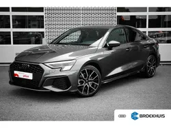 Grijs Gebruikt 2020 Audi A3 S-Line Sedan | € 24.800 (Eerlijke prijs)