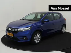 Wit Gebruikt 2024 Dacia Sandero Expression Hatchback | € 17.430 (Goede deal)