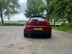 Rood Gebruikt 2010 Alfa Romeo MiTo Distinctive Hatchback | € 4.000 (Eerlijke prijs)