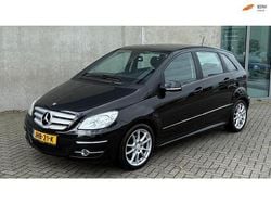 Zwart Gebruikt 2010 Mercedes B180 Business MPV | € 5.990 (Eerlijke prijs)