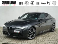 Zwart, metallic lak Gebruikt 2022 Alfa Romeo Giulia Veloce Sedan | € 47.450 (Iets duurder)