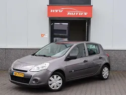 Grijs Gebruikt 2009 Renault Clio R.S. Hatchback | € 2.450 (Eerlijke prijs)