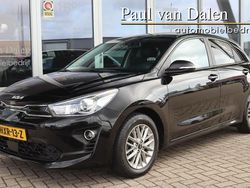 Zwart Gebruikt 2022 Kia Rio Hatchback | € 15.395 (Goede deal)