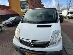 Wit Gebruikt 2011 Opel Vivaro Van | € 3.899 (Eerlijke prijs)