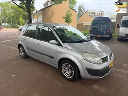 Grijs Gebruikt 2006 Renault Scénic II MPV | € 1.499 (Eerlijke prijs)