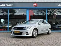 Grijs Gebruikt 2007 Opel Astra GTC Business Hatchback | € 1.999 (Eerlijke prijs)