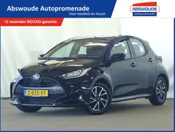 Zwart Gebruikt 2023 Toyota Yaris Hybrid Team Hatchback | € 25.895 (Duur)