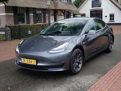 Grijs Gebruikt 2019 Tesla Model 3 Standard Range Plus Sedan | € 18.900 (Goede deal)