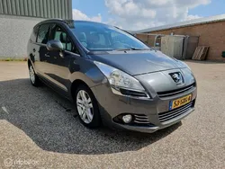 Grijs Gebruikt 2012 Peugeot 5008 Allure MPV | € 4.950 (Goede deal)