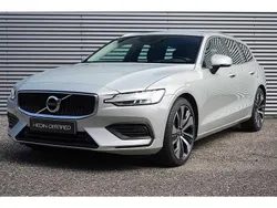 Grijs Gebruikt 2018 Volvo V60 Inscription Stationwagen | € 26.995 (Duur)