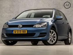Blauw Gebruikt 2015 VW Golf VII Edition Hatchback | € 14.445 (Eerlijke prijs)