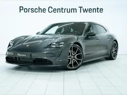 Grijs Gebruikt 2022 Porsche Taycan Sport Turismo Sedan | € 74.900 (Iets duurder)