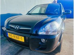 Zwart Gebruikt 2010 Hyundai Tucson Style SUV | € 4.450 (Eerlijke prijs)