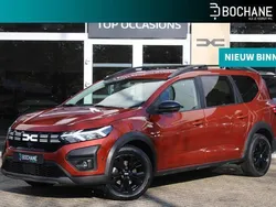 Bruin, metallic lak Gebruikt 2023 Dacia Jogger Extreme MPV | € 19.900 (Eerlijke prijs)