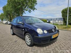 Blauw Gebruikt 2004 VW Polo Comfortline Hatchback | € 999 (Goede deal)