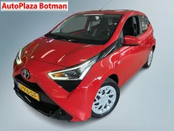Rood Gebruikt 2020 Toyota Aygo X-play Hatchback | € 10.950 (Eerlijke prijs)