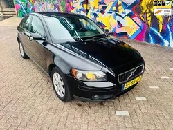 Zwart Gebruikt 2006 Volvo S40 Sedan | € 1.295 (Goede deal)