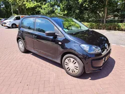 Zwart Gebruikt 2016 VW up! Hatchback | € 5.700 (Eerlijke prijs)