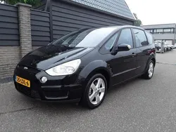Zwart, metallic lak Gebruikt 2010 Ford S-MAX Trend MPV | € 2.450 (Goede deal)