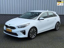 Wit Gebruikt 2019 Kia Ceed Hatchback | € 12.849 (Eerlijke prijs)