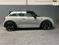 Grijs Gebruikt 2019 Mini Cooper Hatchback | € 14.950 (Eerlijke prijs)