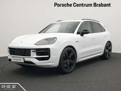 Carrarawit metallic Nieuw 2024 Porsche Cayenne SUV | € 161.654 (Iets duurder)