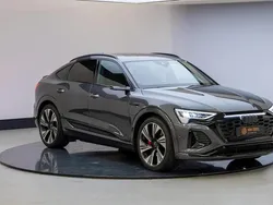Grijs Gebruikt 2023 Audi Q8 e-tron Competition SUV | € 60.945