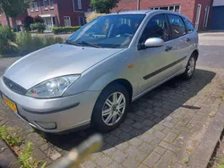Grijs Gebruikt 2005 Ford Focus Hatchback | € 1.400 (Eerlijke prijs)