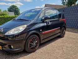 Zwart Gebruikt 2006 Peugeot 1007 Hatchback | € 1.950 (Eerlijke prijs)