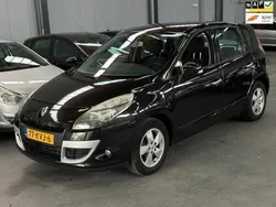 Zwart Gebruikt 2010 Renault Scénic III Dynamique MPV | € 3.999 (Goede deal)