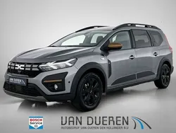 Grijs, metallic lak Gebruikt 2023 Dacia Jogger Extreme MPV | € 24.950 (Eerlijke prijs)